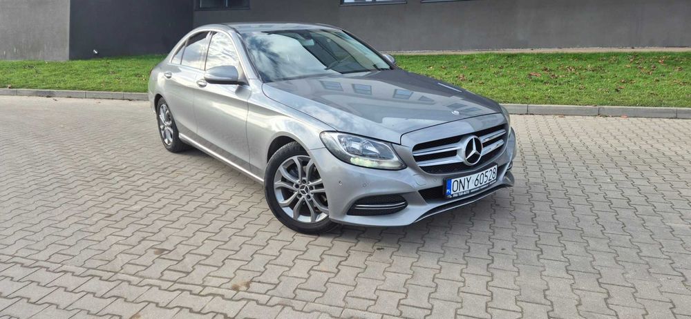 C-KLASA W205 # Webasto # Nawigacja # Półskóra # Oryginał