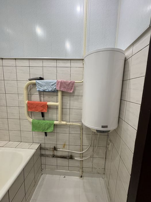 Продаж 3 кім квартри, сталінка, 74,3 м.кв, центр Югока, 2 поверх