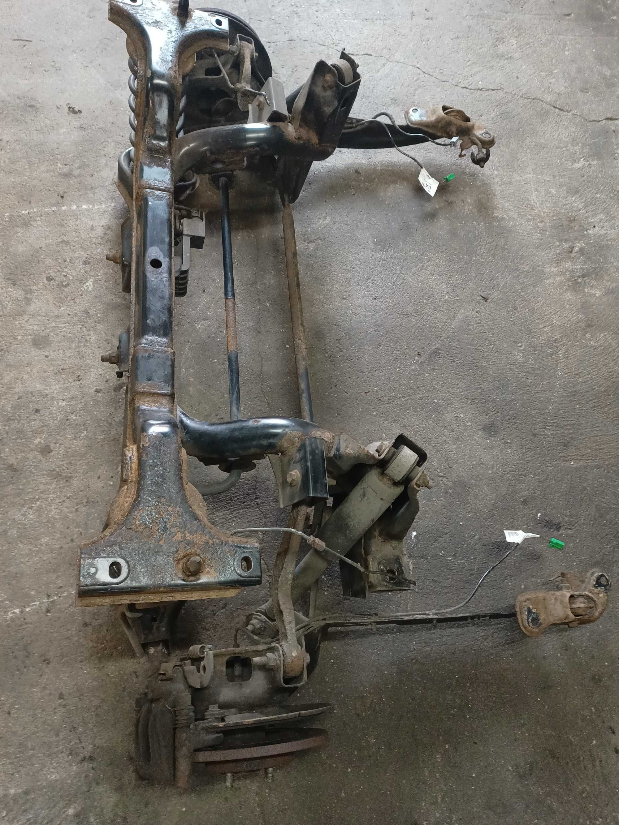 Ford Mondeo mk3 zawieszenie tył kombi