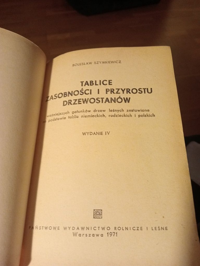 Tablice zasobności i przyrostu drzewostanów Szymkiewicz