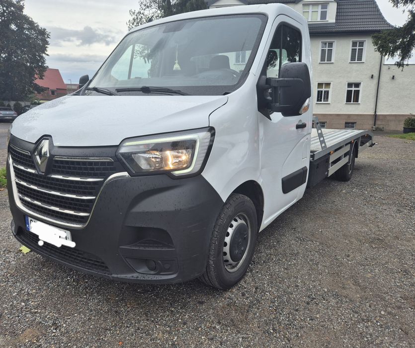 Sprzedam autolawetę Renault Master 2021r.