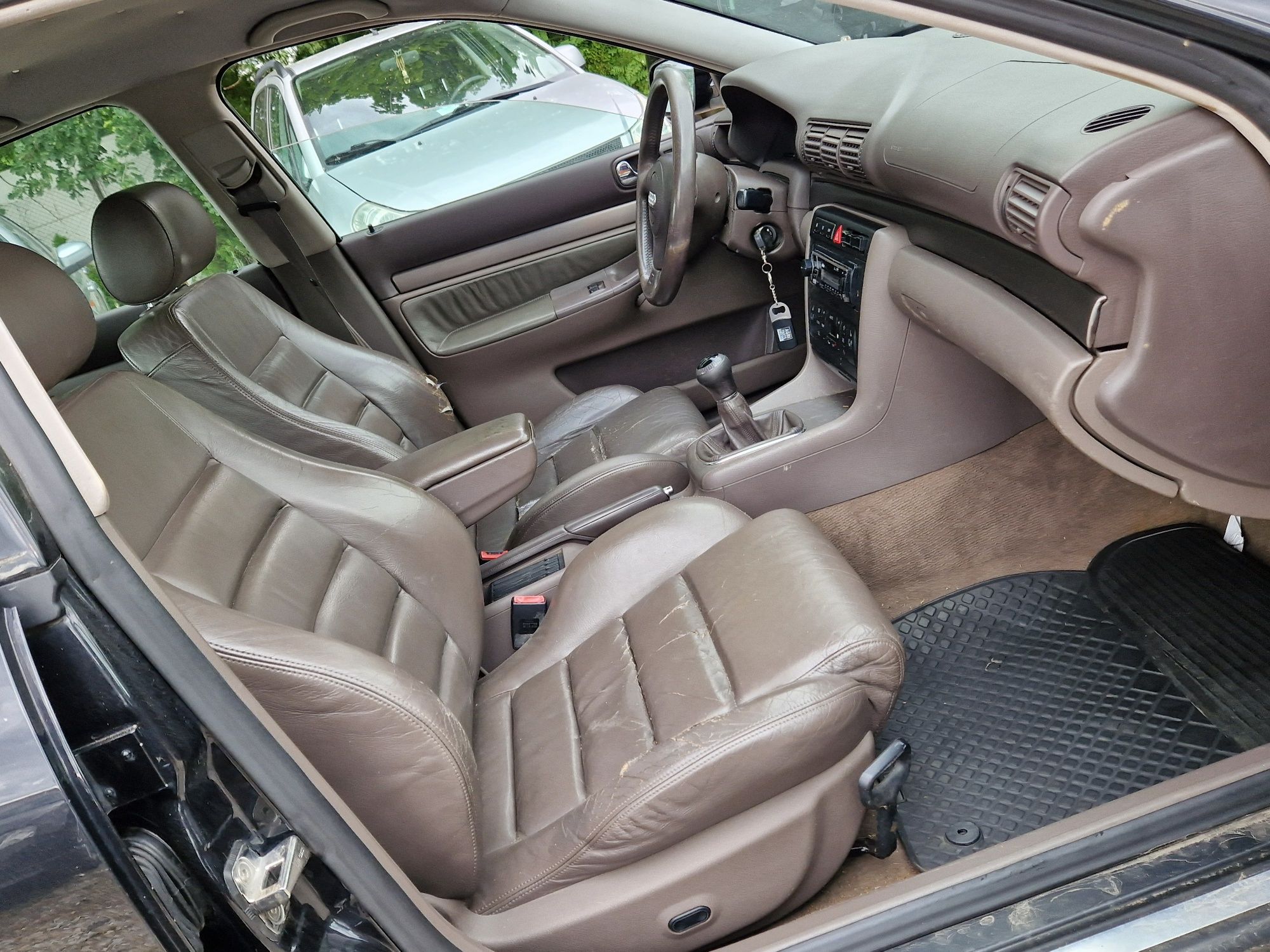 Audi A4*1.9TDI*Sedan*Skóry*Klima*Czarna *Zarejestrowana