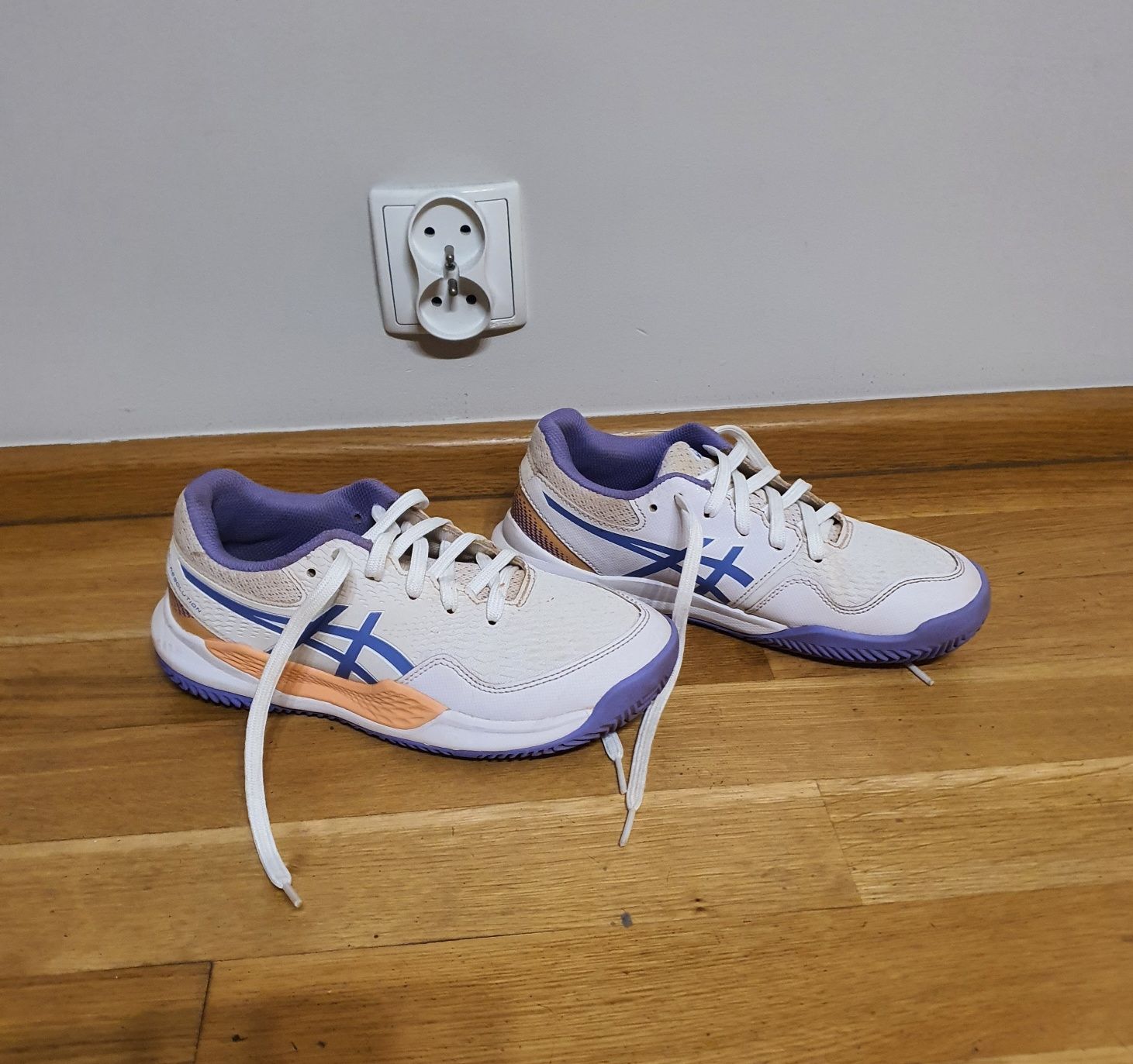 Buty tenisowe juniorskie Asics Gel Resolution 9GS Clay, rozmiar 35,5