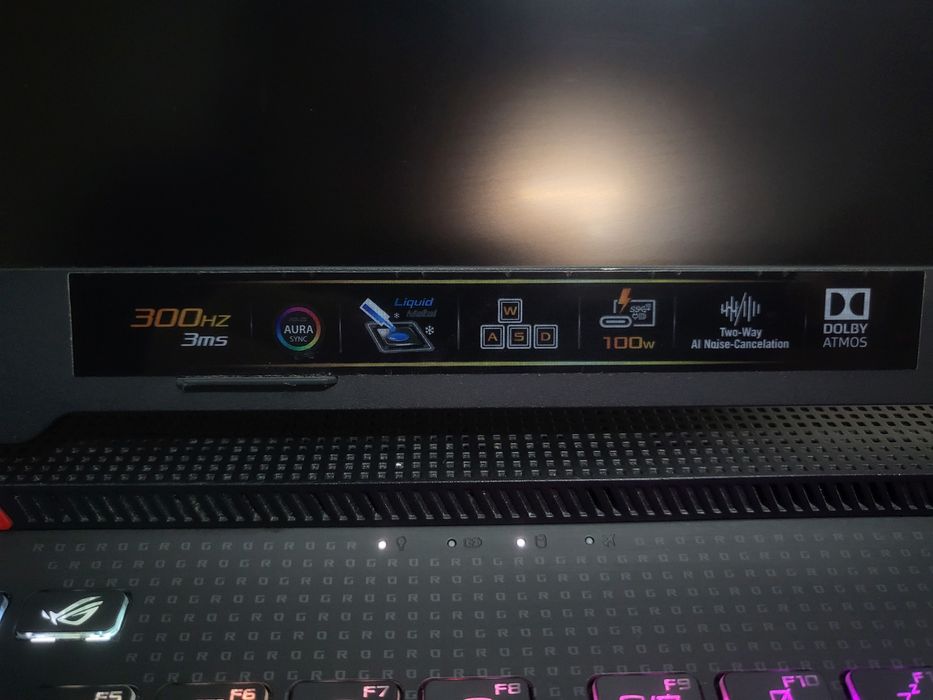 Asus rog strix g513 15.6 300Hz / ryzen 5 5600h / rtx 3050 / 16 / 512