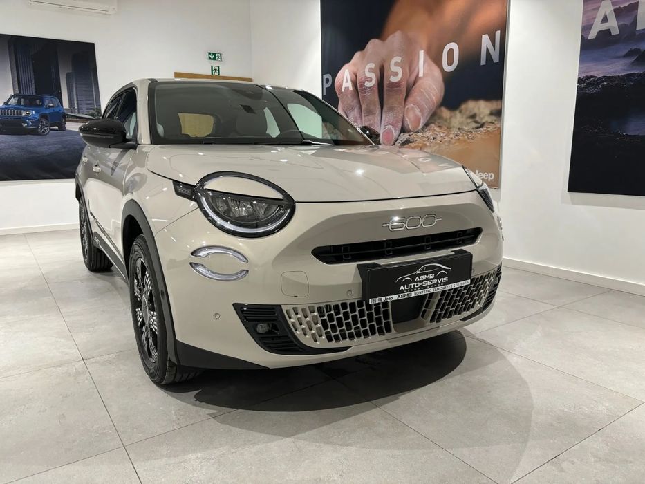 Fiat 600 Fiat 600 Hybrid 1.2 136KM