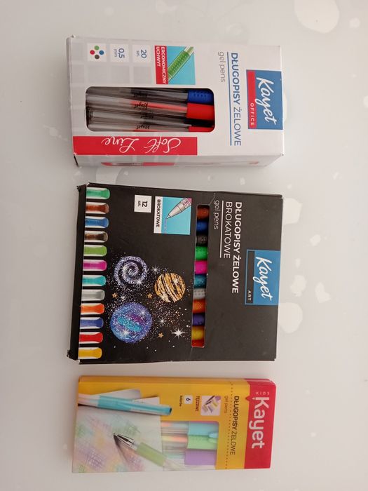 Zestaw długopisów żelowych.