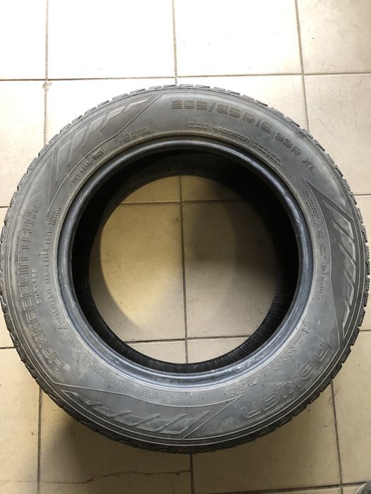 Продам шини 205-65-16