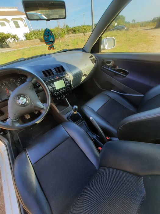Seat ibiza 1400 cl.  De 2001