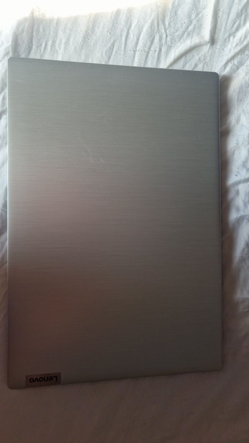 Lenovo IdeaPad 3