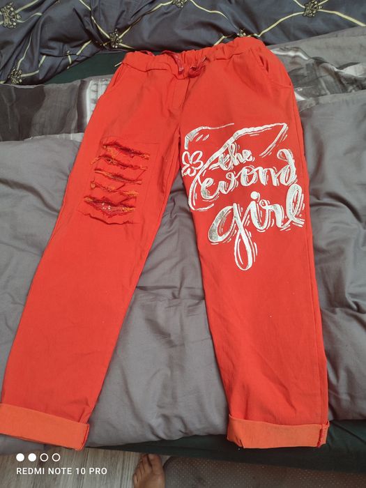 Nowe spodnie gnieciuchy czerwona pomarańcz