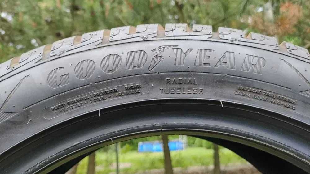 4 sztuki opony zimowe 225/50/17 Goodyear Ultra Grip 98H XL (OL150/OH)