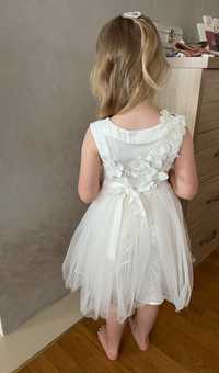Sukienka elegancka tiulowa białà Coccodrillo 122 cm