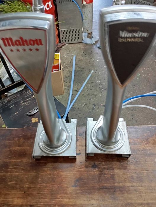 Duas colunas finos ,cervejas imperiais