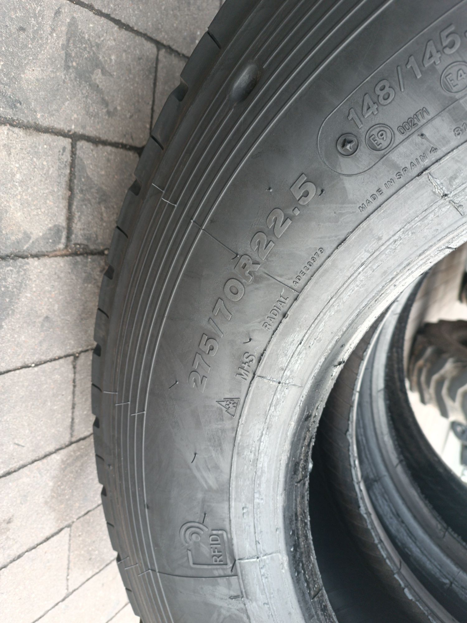 275/70R22.5 Bridgestone WB958