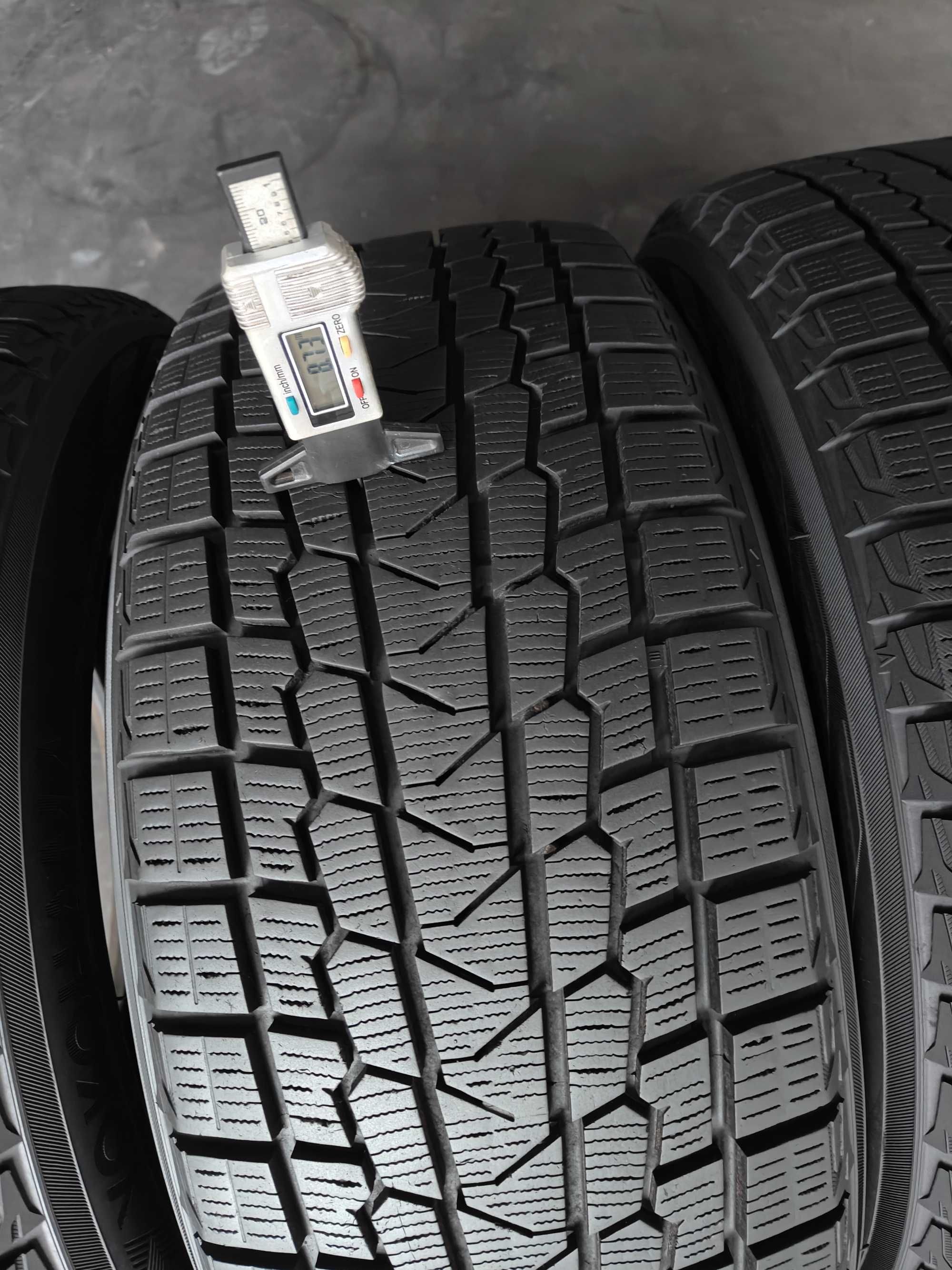 R17 225 50 шини зимові Yokohama Ice Guard IG 53 японські липучки