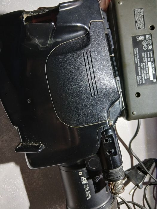 Продам видео камеру панасоник