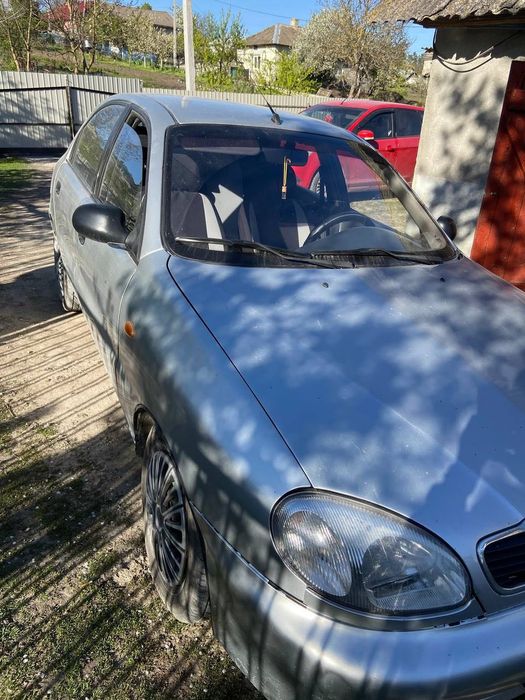 Автомобіль на повному ходу!!!
