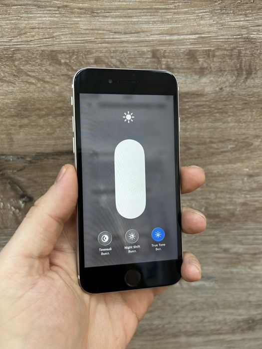 iPhone Se 2 64Gb White з гарантією