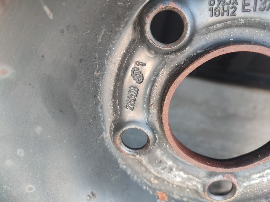 Диски Opel r16 5x110 ET 37