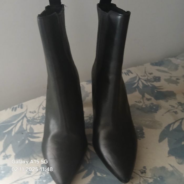 sprzedam  kozaczki Ochnik 37