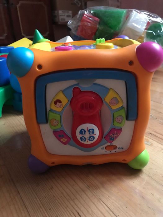 Бізі куб дитячий