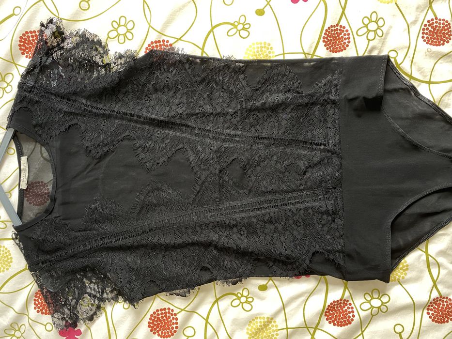 Body transparente com renda