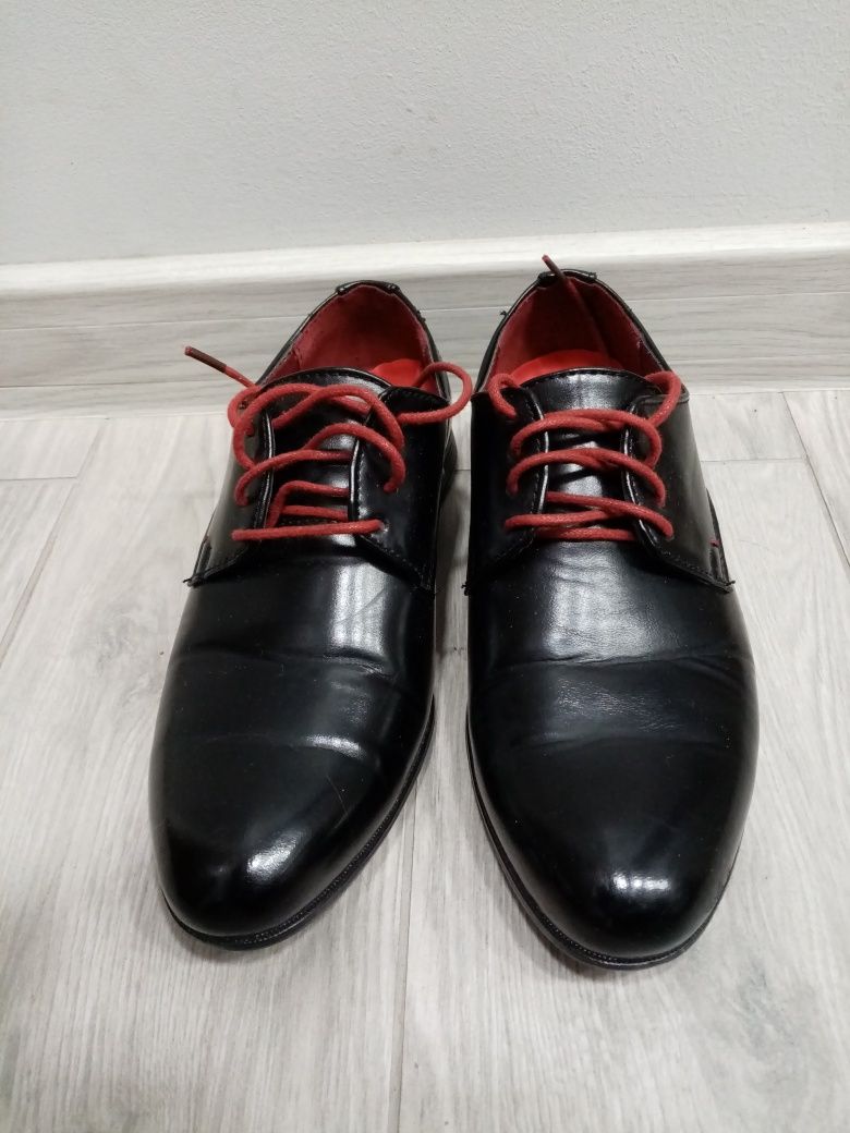 Buty komunijne eleganckie garniturowe, święta, imprezy wkładka 22 cm