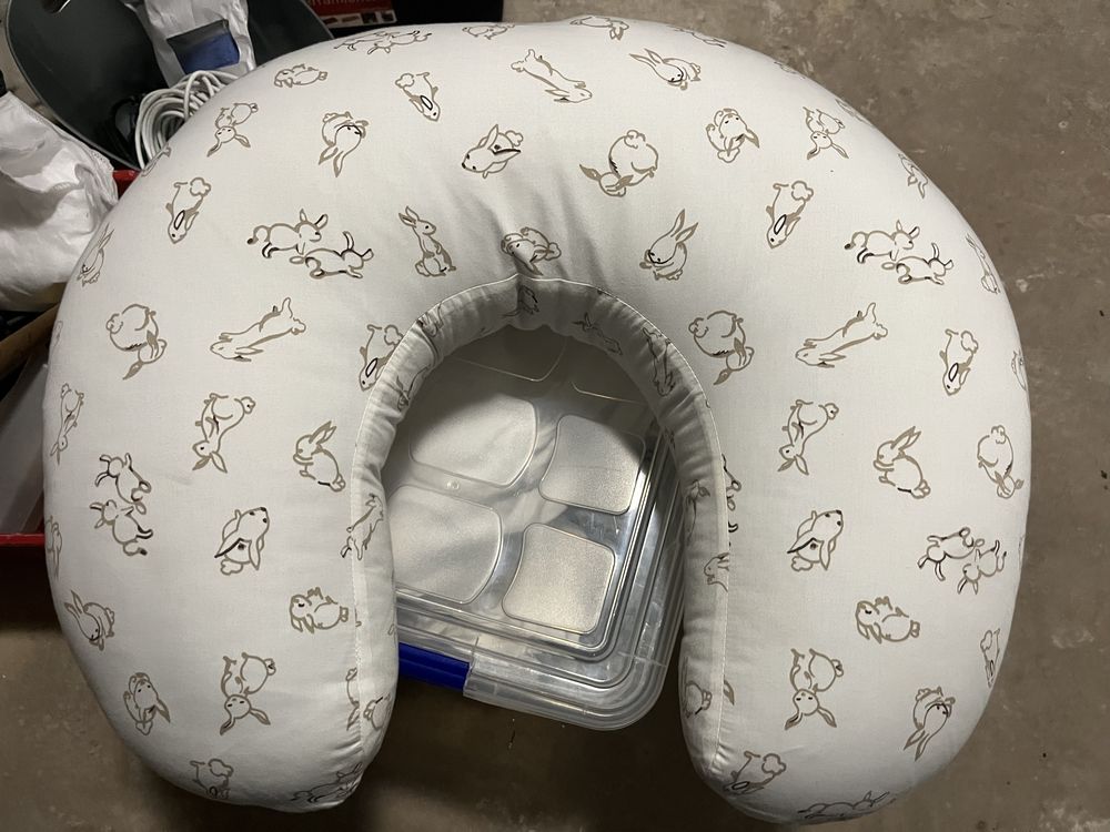 Almofada de amamentação Ikea com capa extra nova