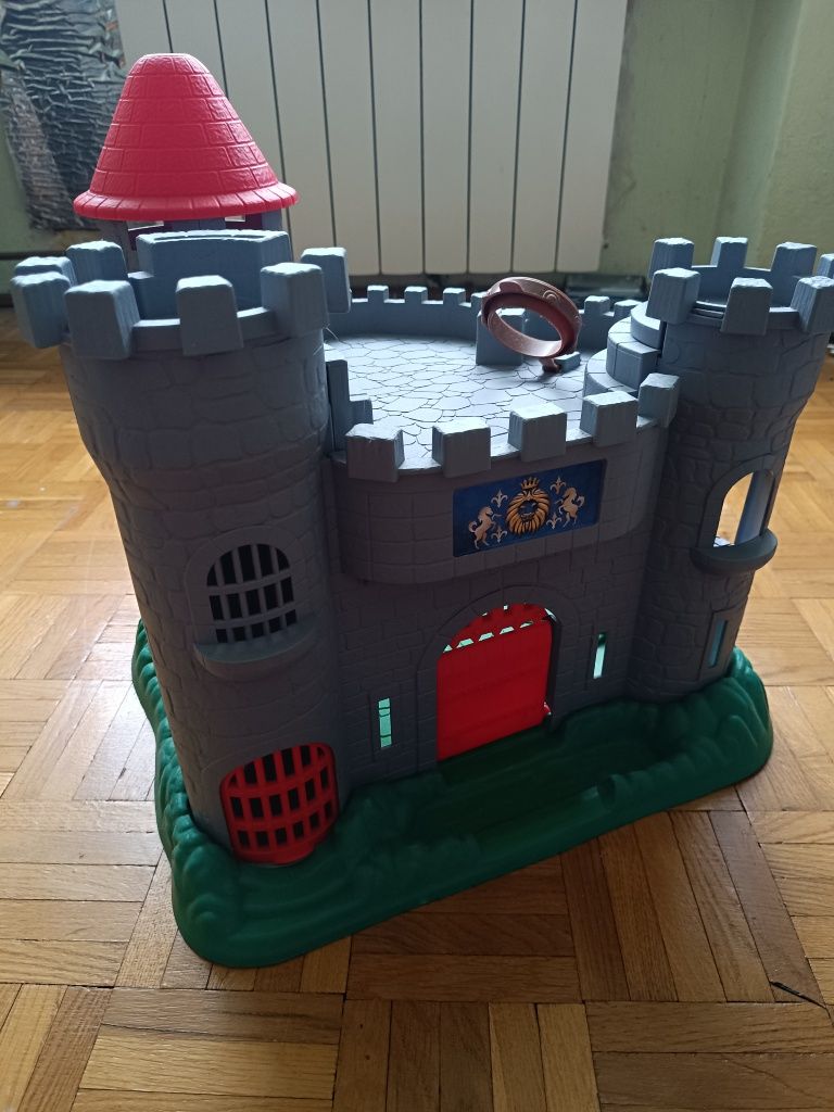 Duży zamek rycerski Redbox