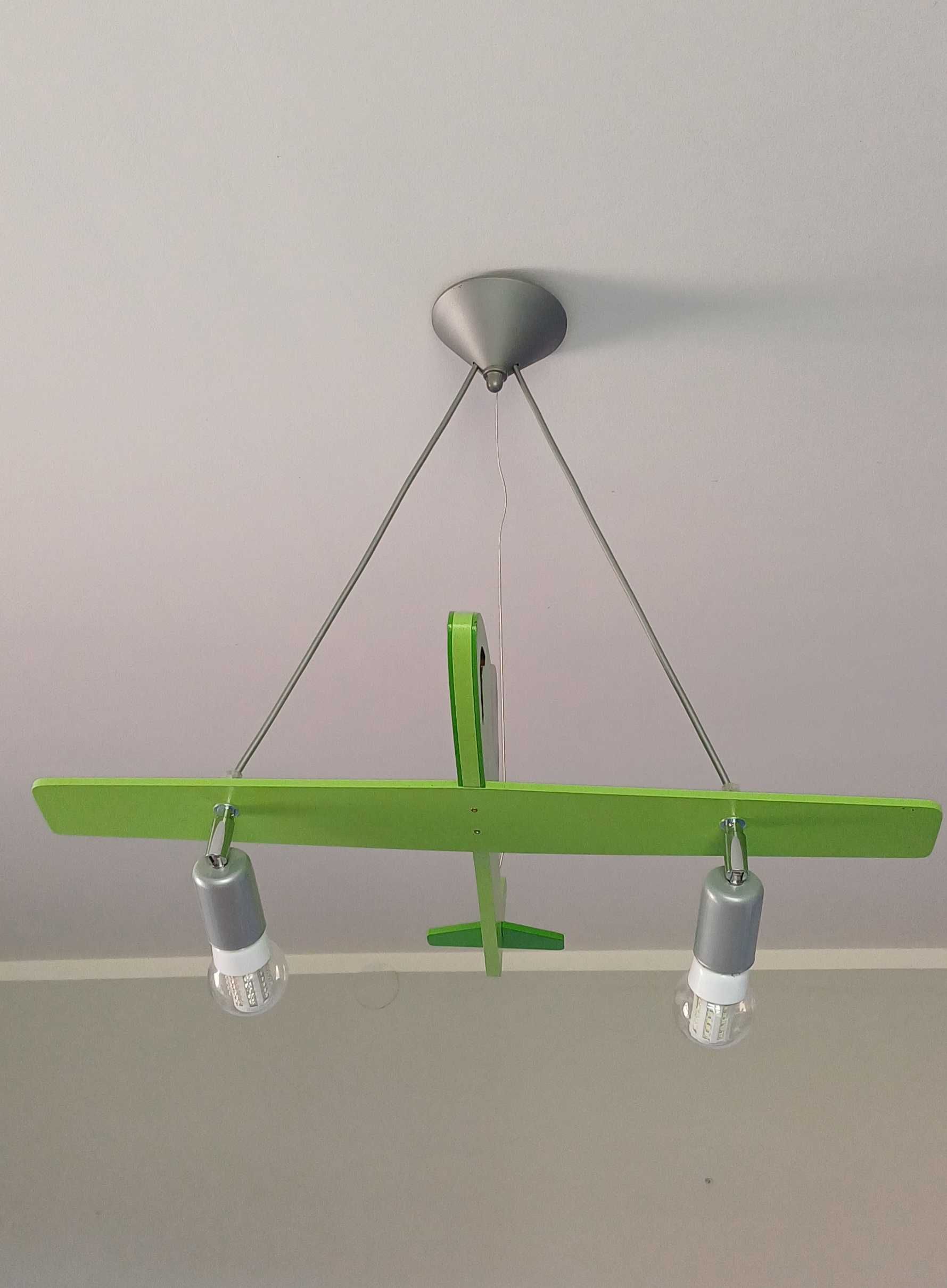 Lampa do pokoju dziecięcego samolot