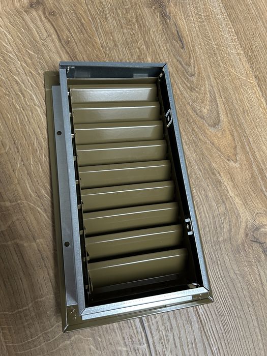 Kratka wentylacyjna 12x24 Beżowa
