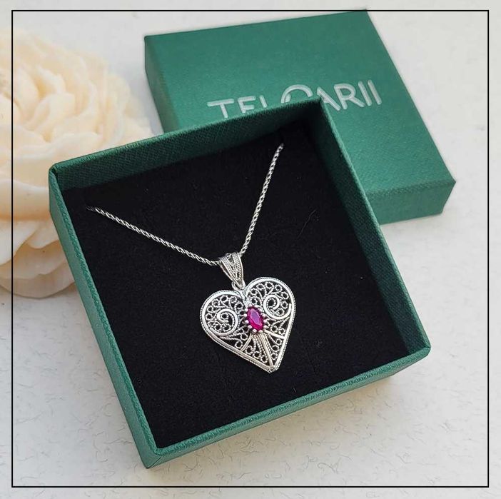 Filigranowa zawieszka serduszko Telkari z różowym oczkiem – Srebro 925