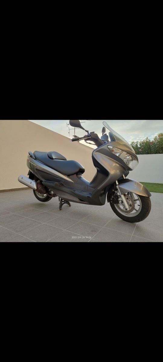 SUZUKI Burgman 125