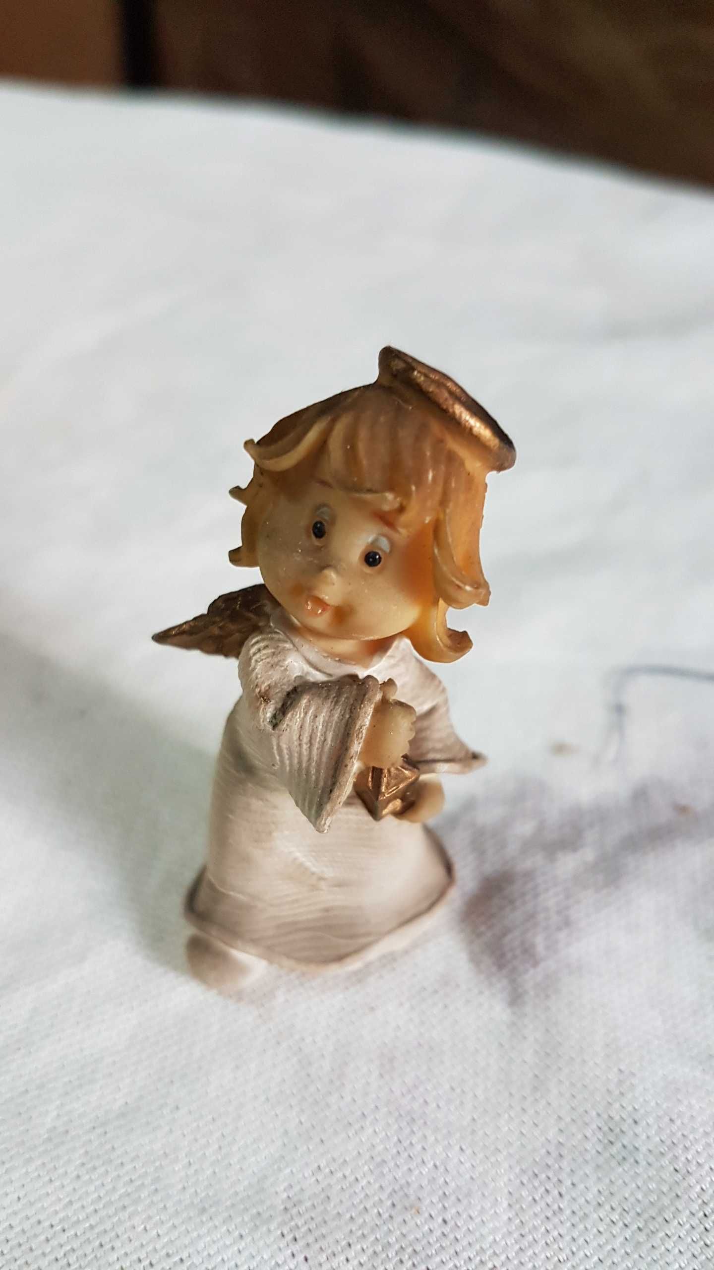 stara mała figurka anioła pamiątka prl