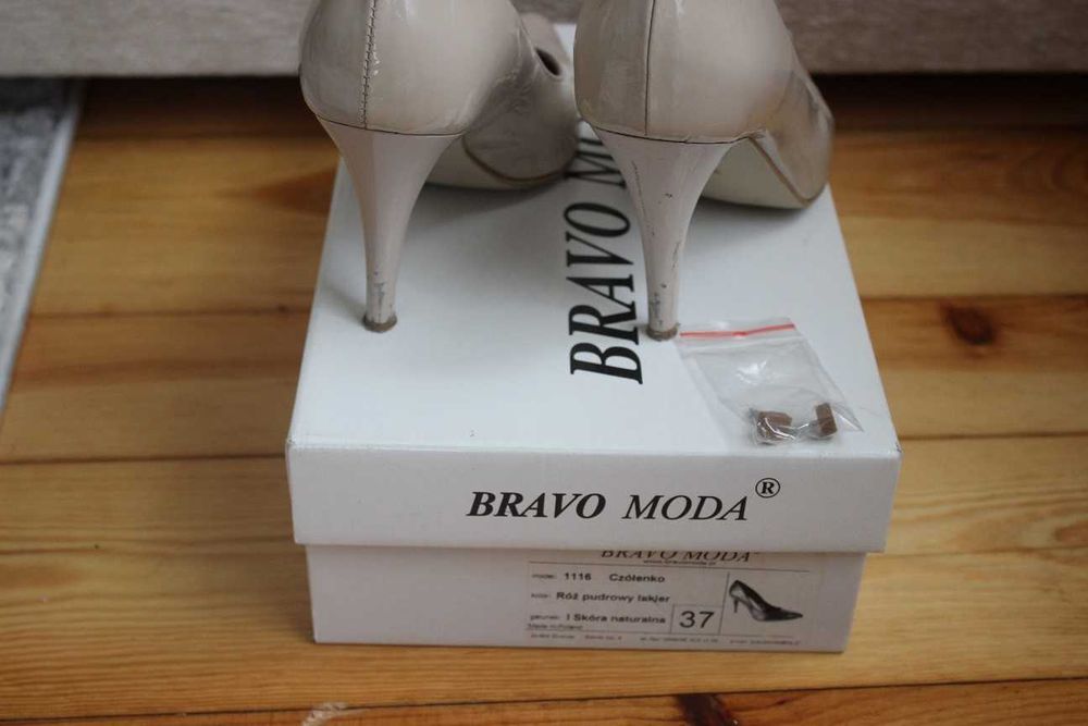 Czółenka skóra lakier Bravo Moda.