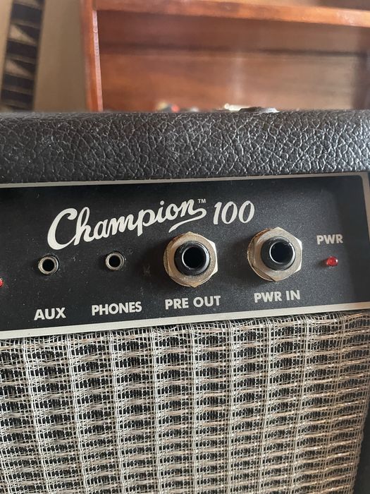 Amplificador Fender Champion 100