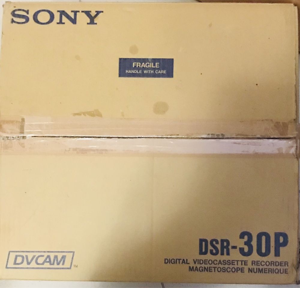 SONY DSR-30P видеомагнитофон цена 25000