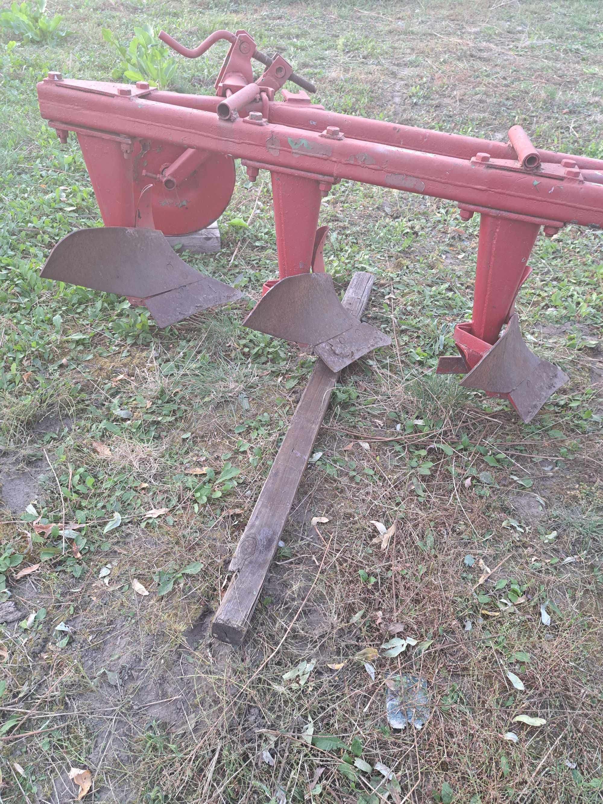 Pług płużek podorywkowy 7 skibowy