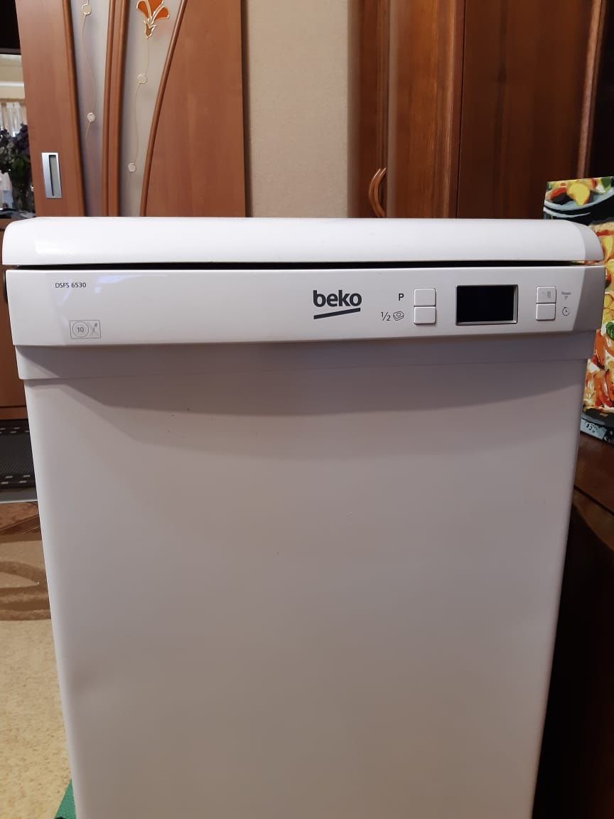 Посудомоечная машина Beko DSFS 6530