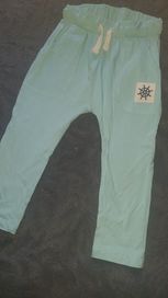 Śliczne błękitne spodnie 86