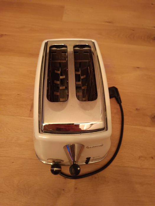 Toster Opiekacz DeLonghi CT02003.W CTO 2003 Vintage 900W