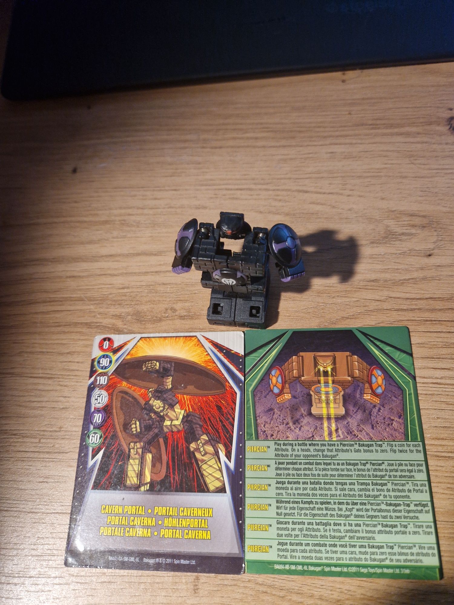Bakugan darkus Percian