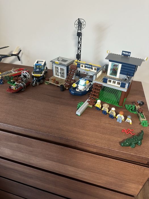 Набори Lego city 60067 та 60068, оригінал + подарунок