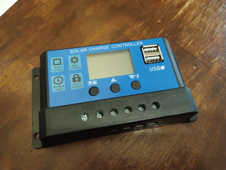 Сонячний контролер 100А