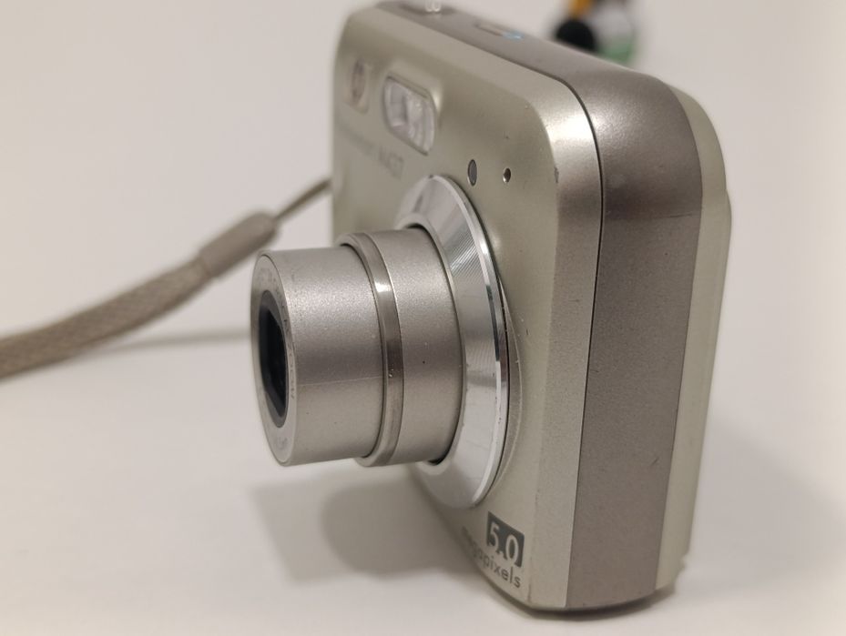 Aparat cyfrowy HP M437 5mpx x3 na baterie vintage y2k retro CCD +karta