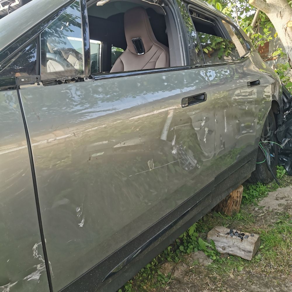 Двері BMW IX,дверка BMW I20,дверь БМВ І20,розборка,шрот