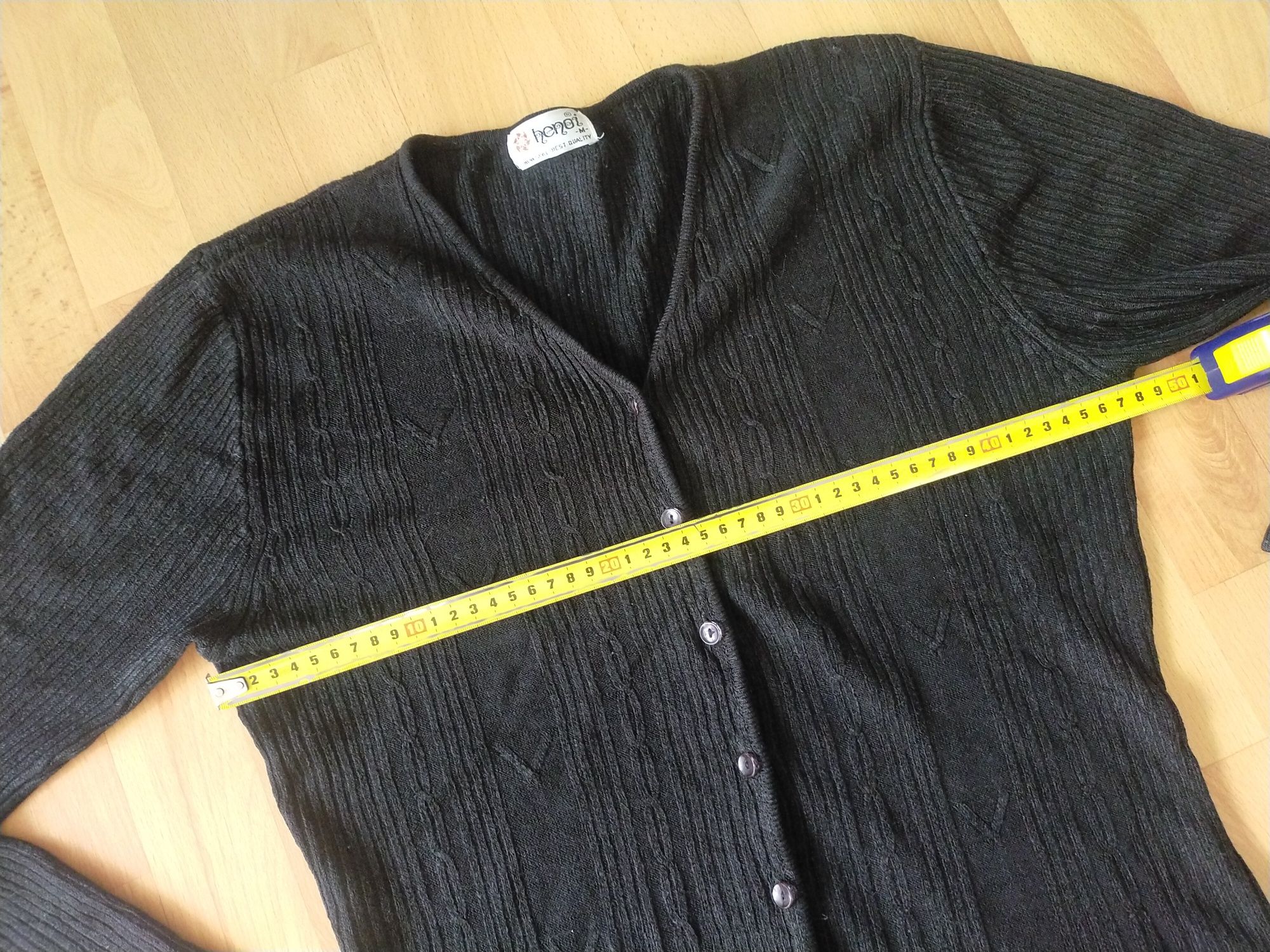 sweter bluzeczka czarna  Hanoi M