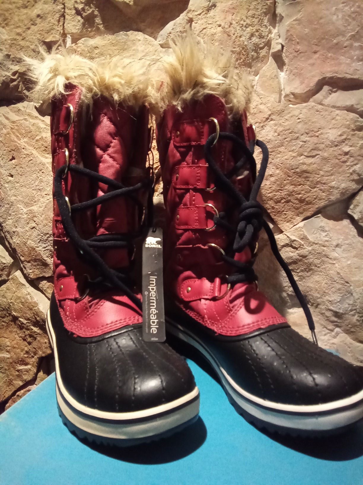 Botas Sorel novas