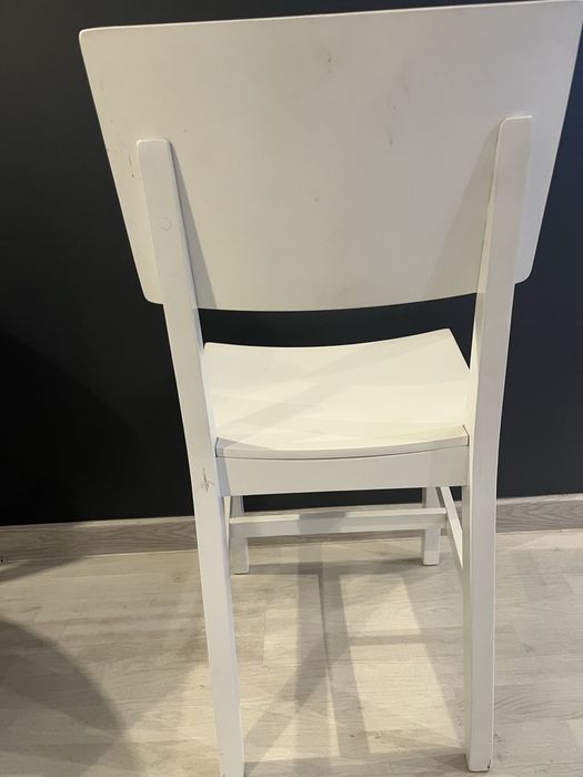 Krzesla Ikea biale