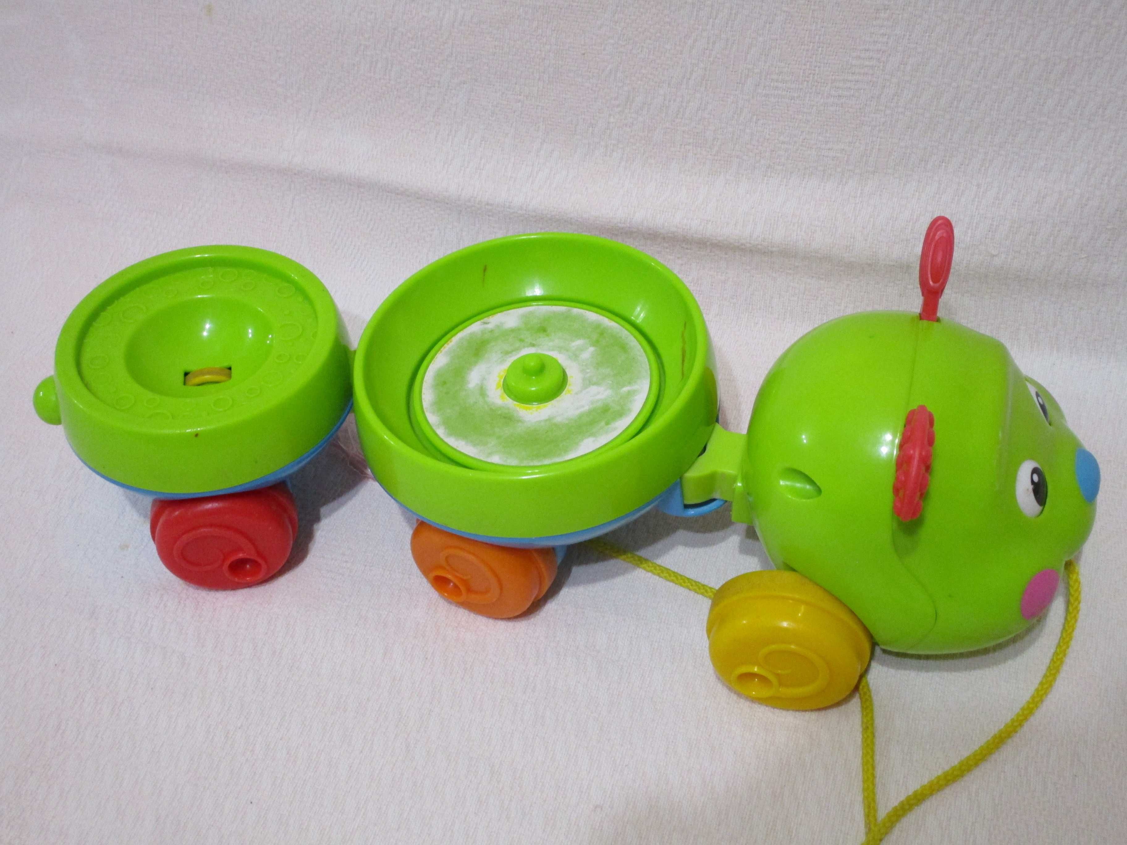 Каталка гусеница Fisher Price